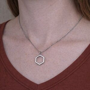 New Elegant Silver HOPE Hexagon Pendant Necklace
